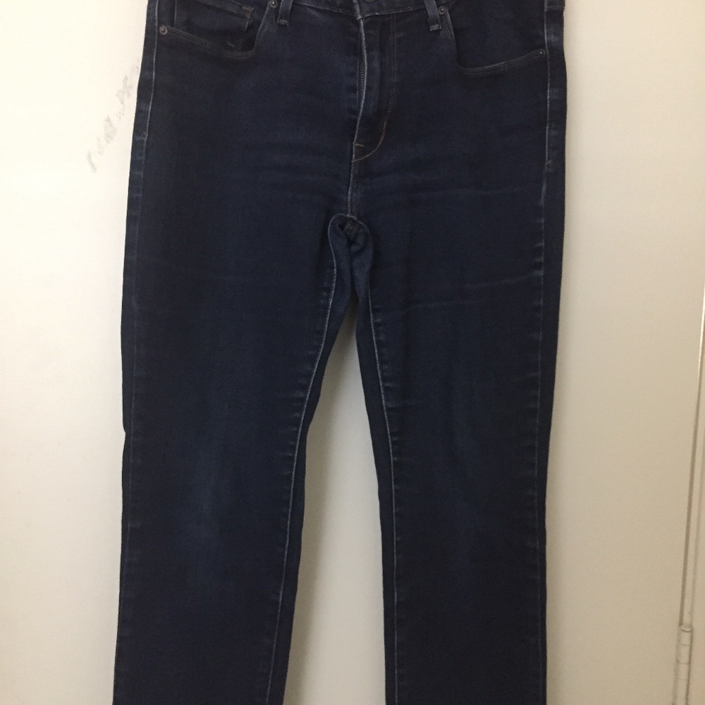 Levi’s mid rise skinny jeans
